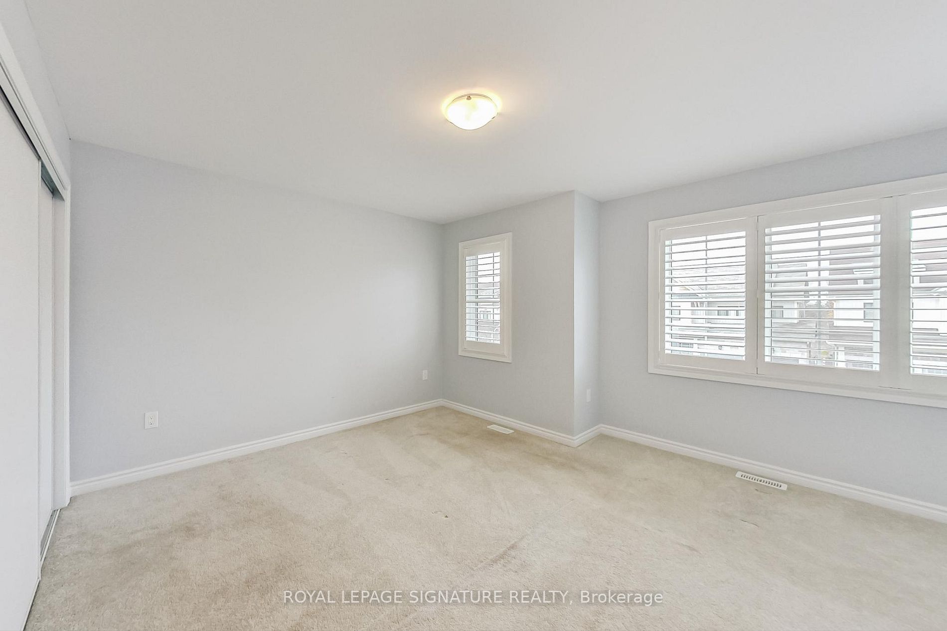22 Larry Cres