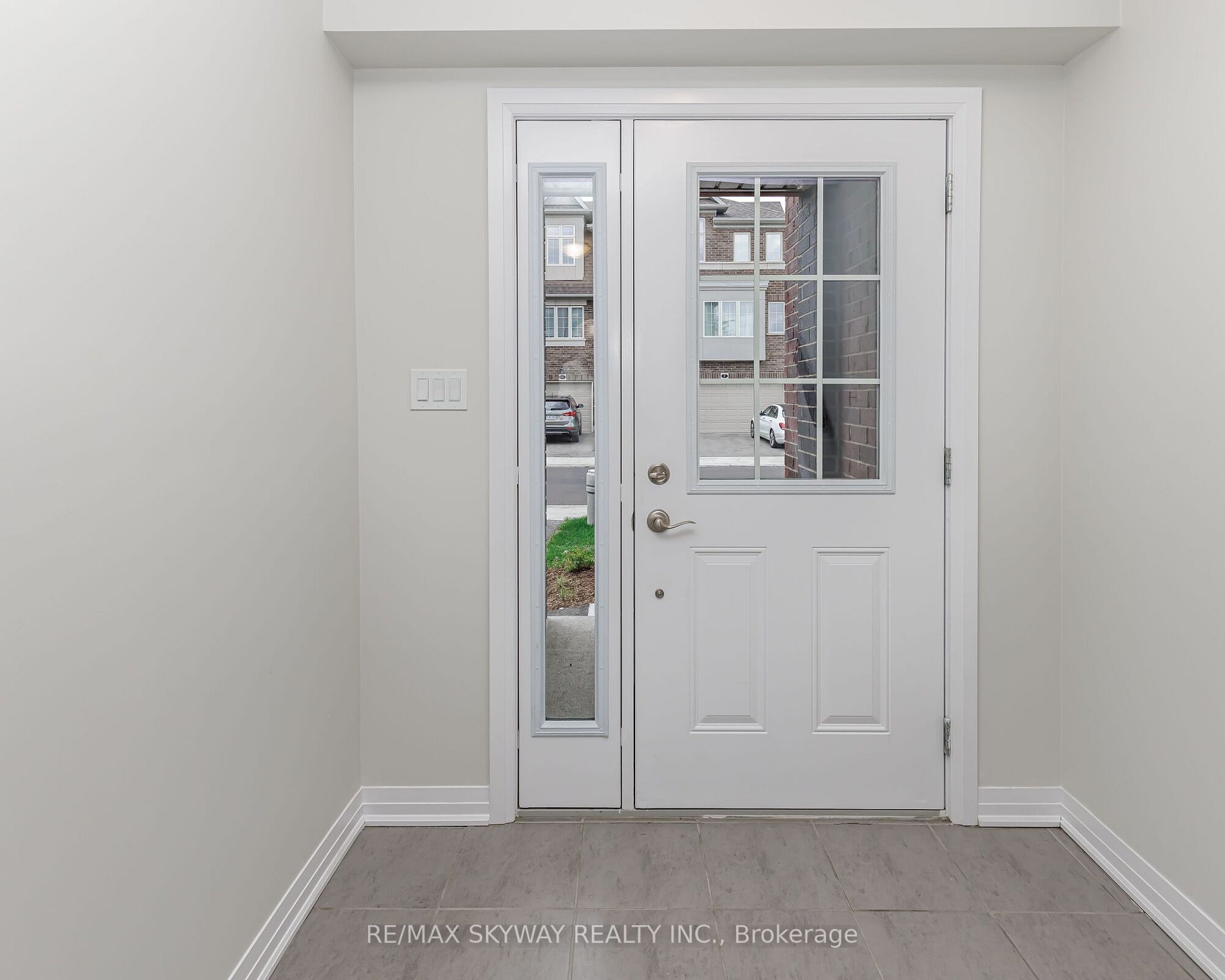 311 Woolwich St, #5