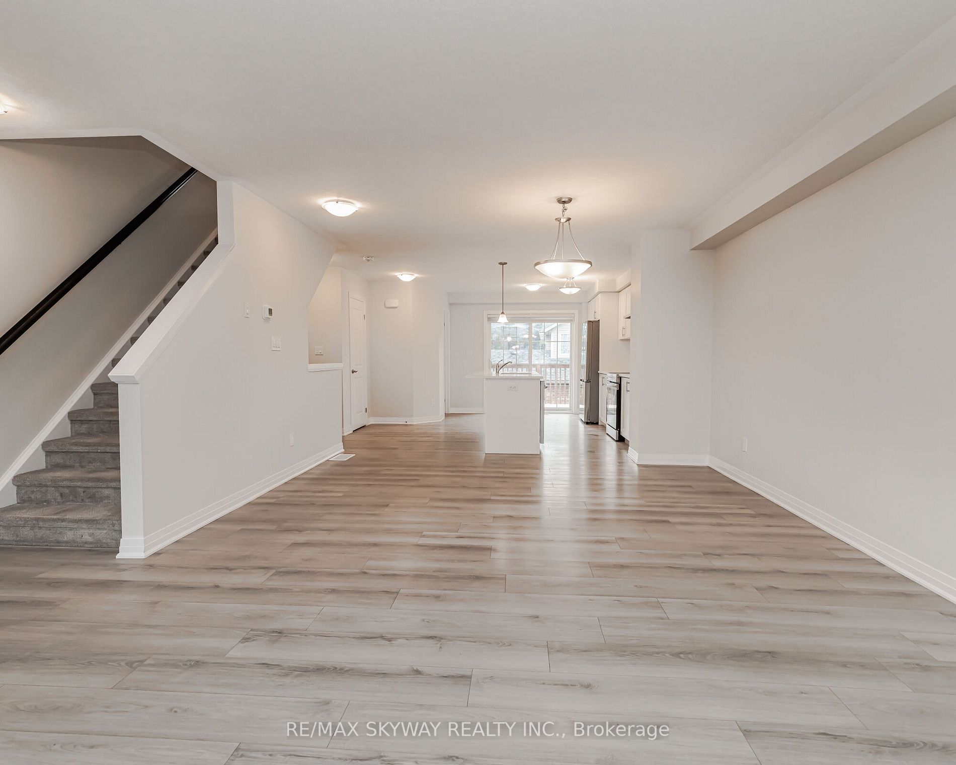 311 Woolwich St, #5