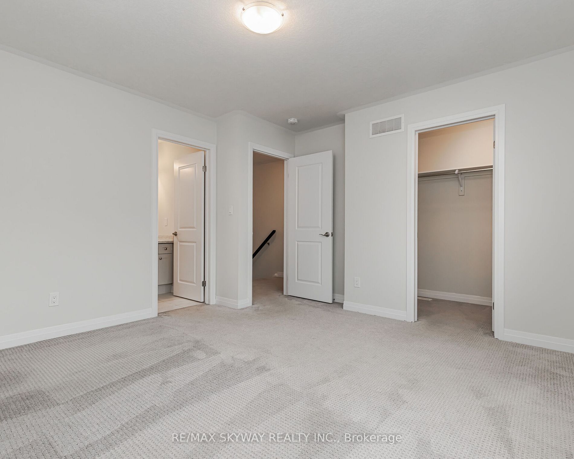 311 Woolwich St, #5