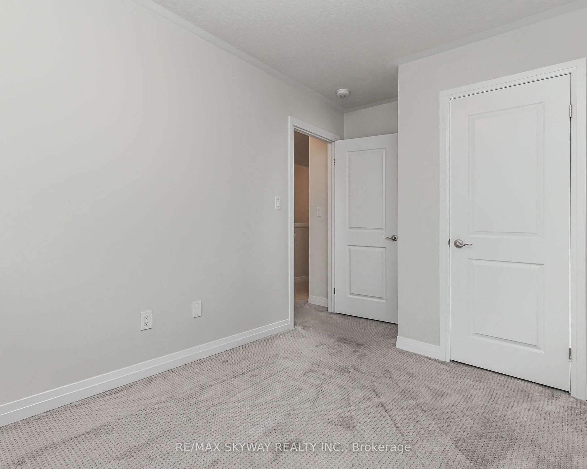 311 Woolwich St, #5
