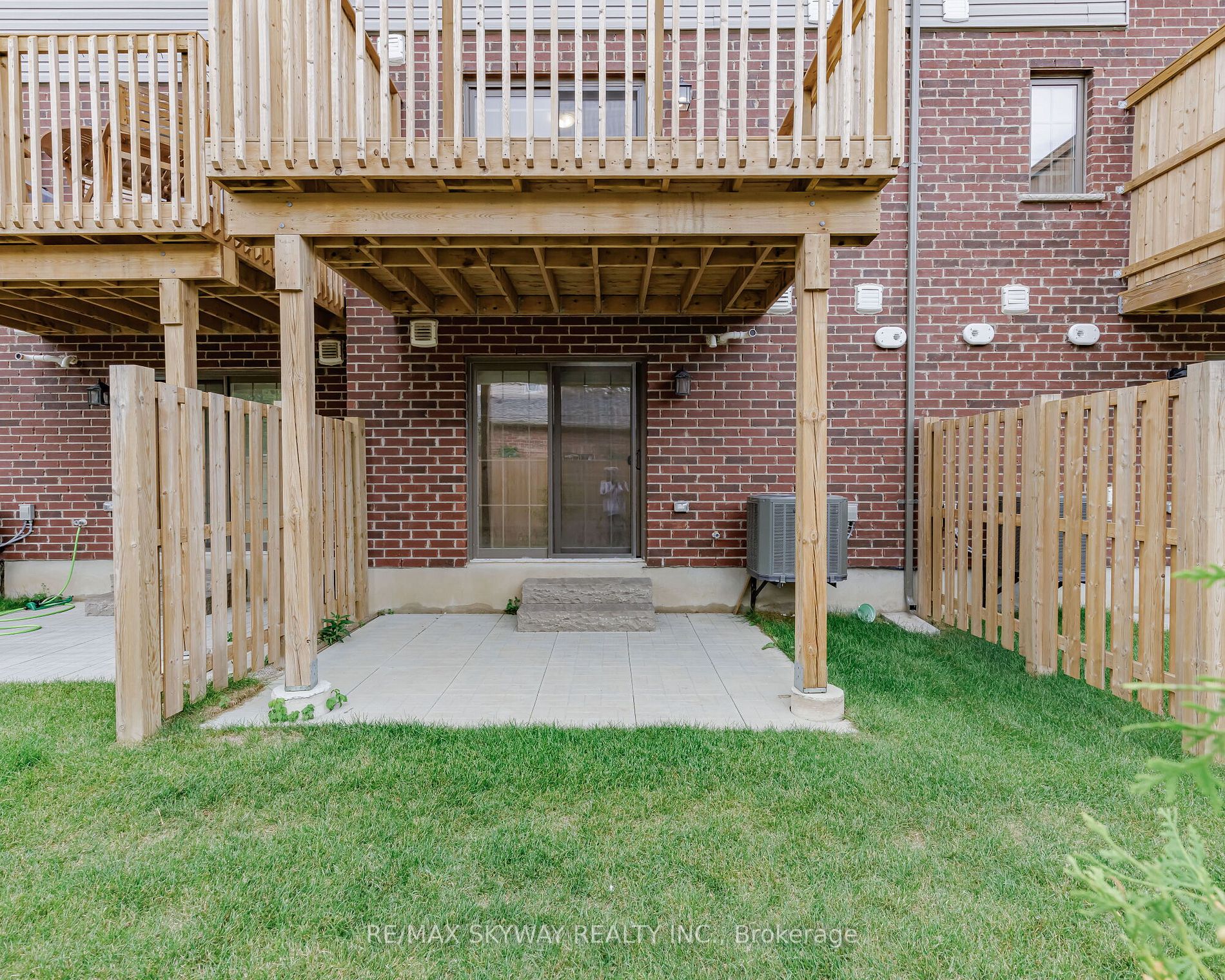 311 Woolwich St, #5