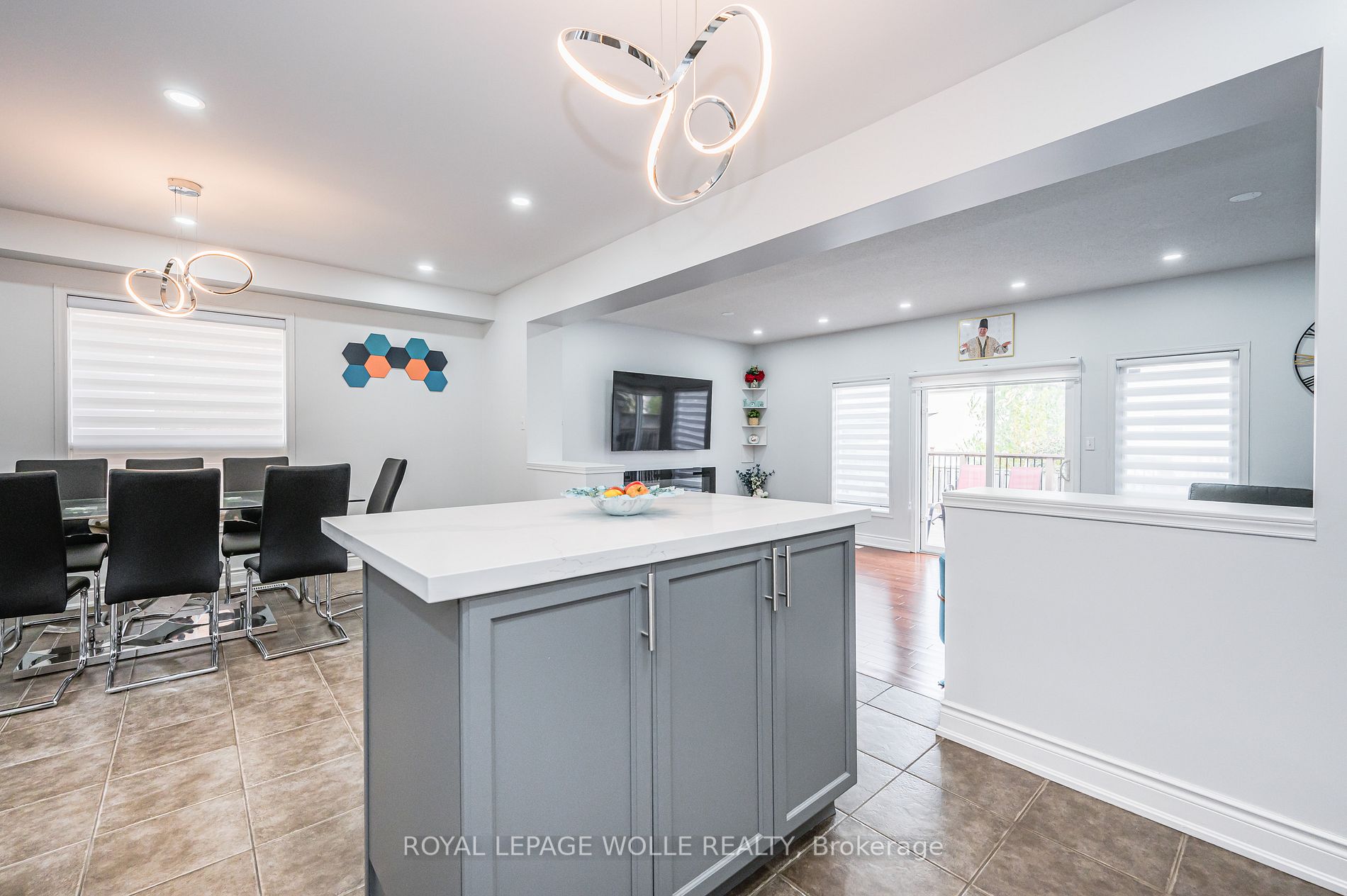 394 Sienna Cres