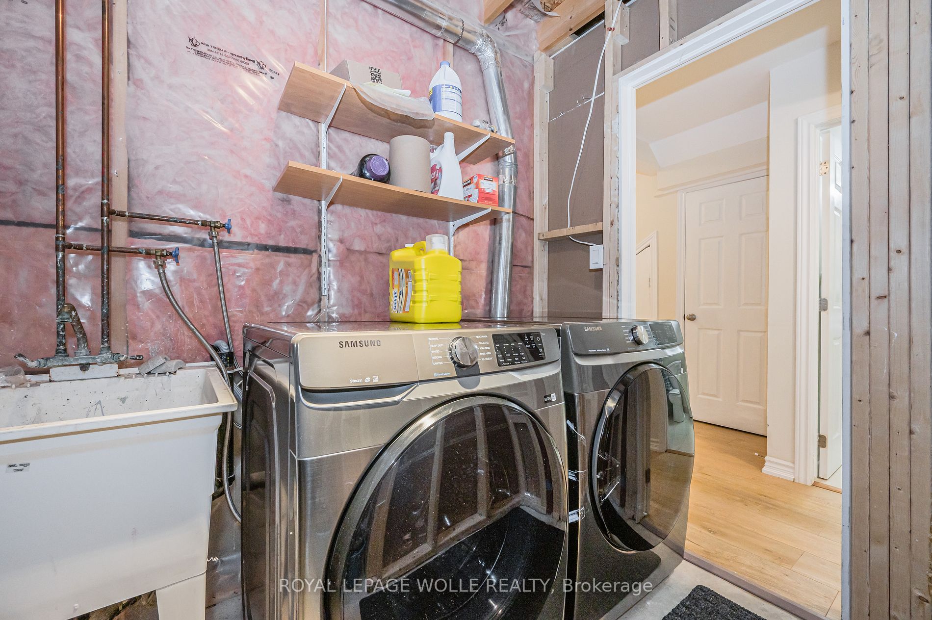 394 Sienna Cres