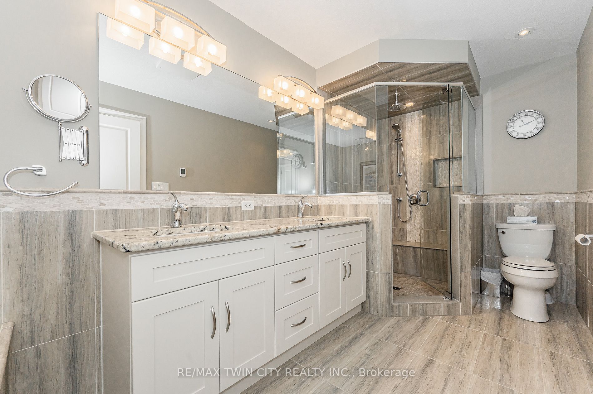 132 Oak Park Dr