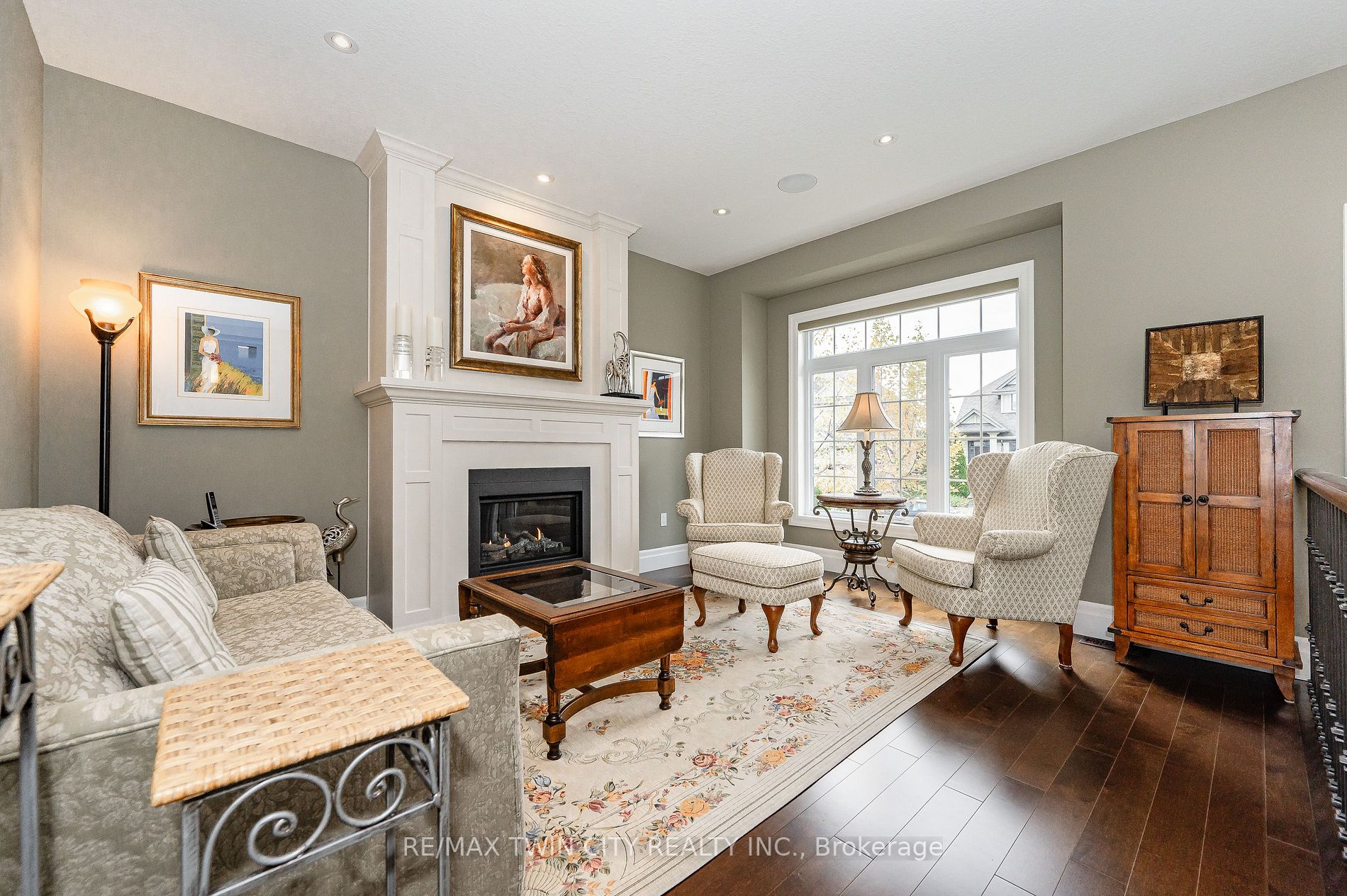 132 Oak Park Dr