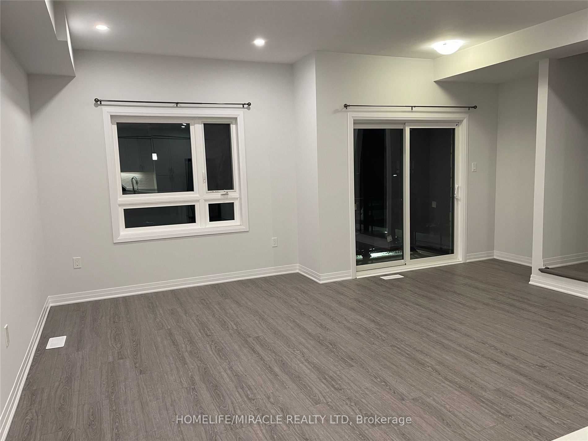 51 Sparrow Ave, #52