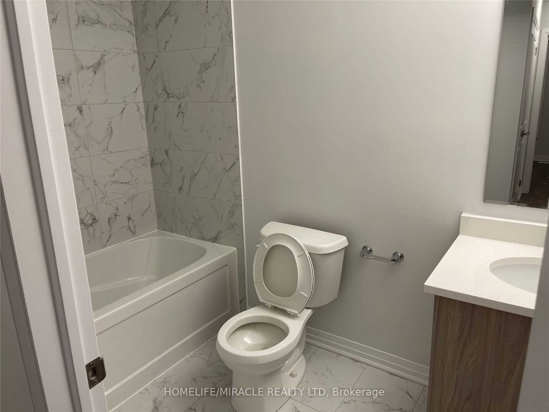 51 Sparrow Ave, #52