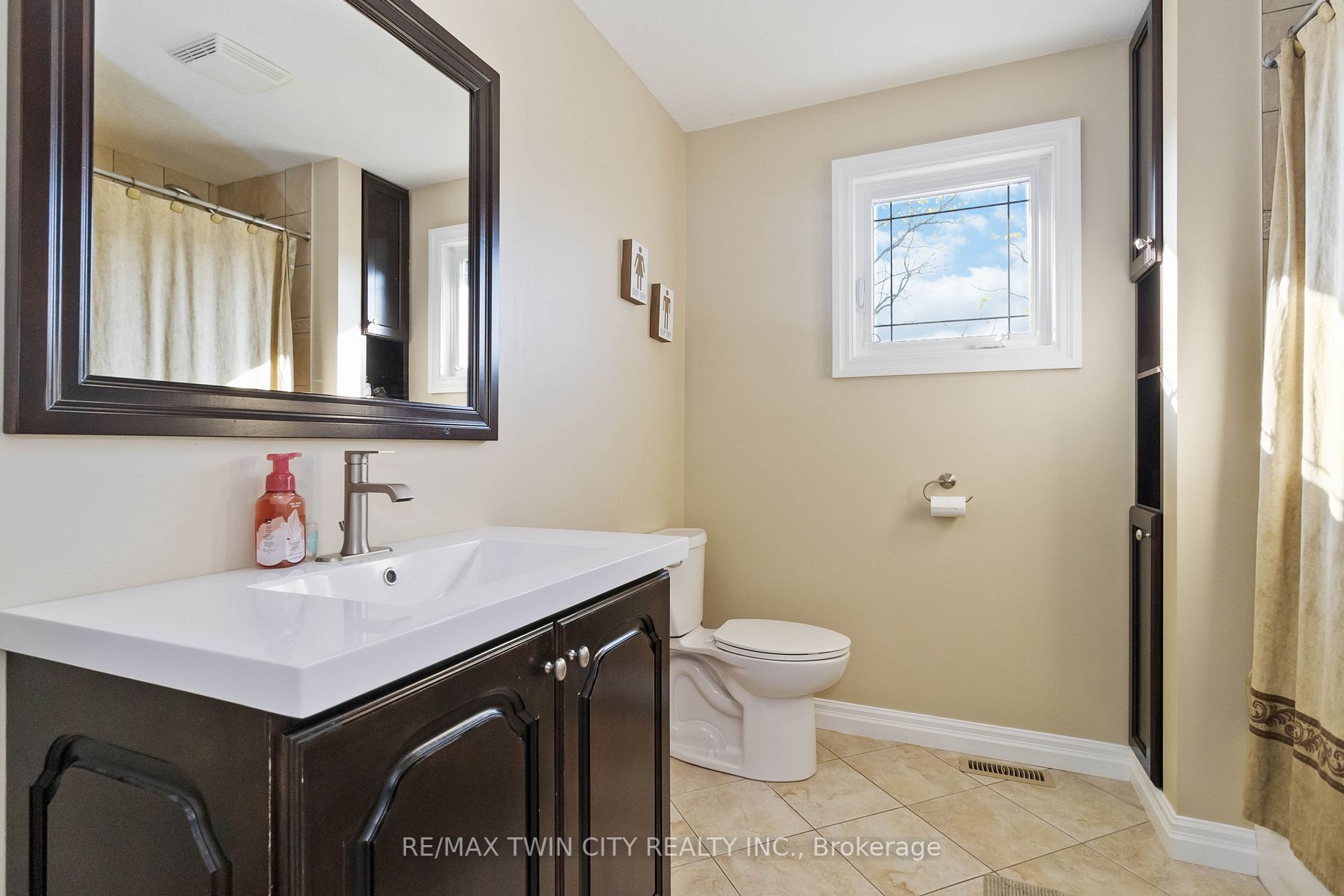 253 Middle Townline Rd