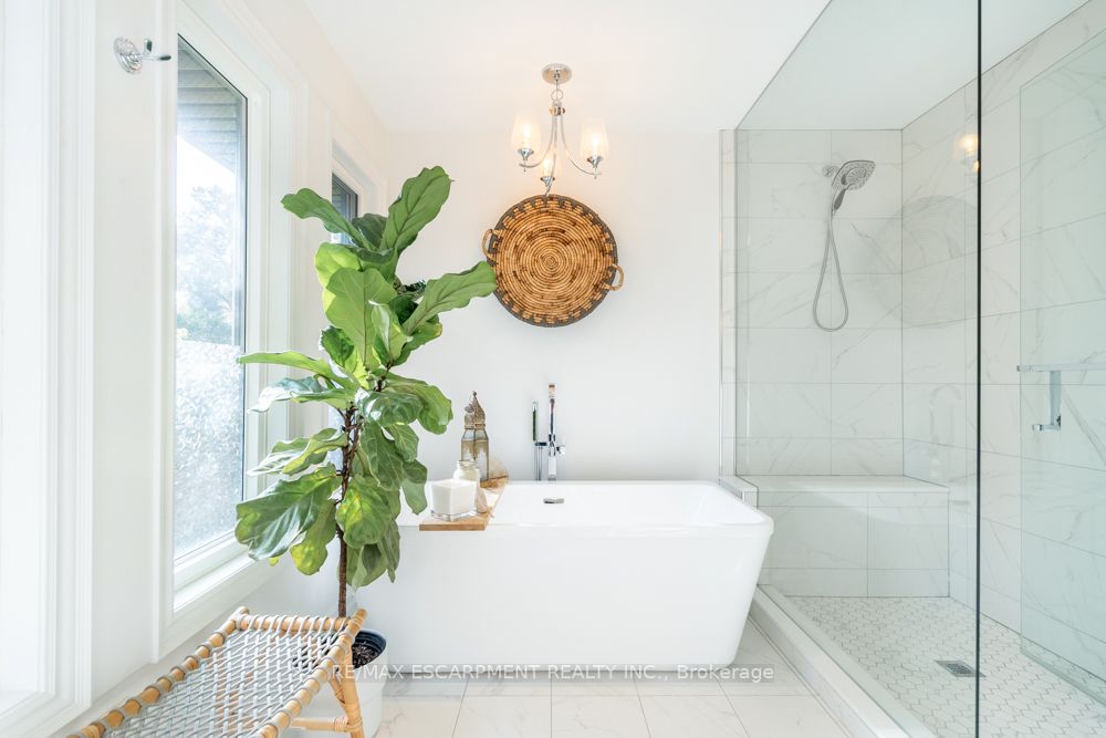 51 West 22nd St