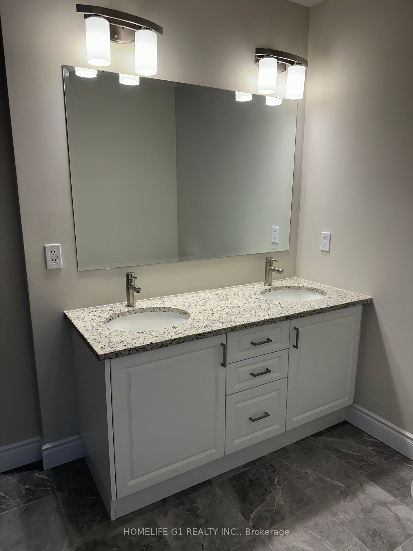 40 Bastien St, #5