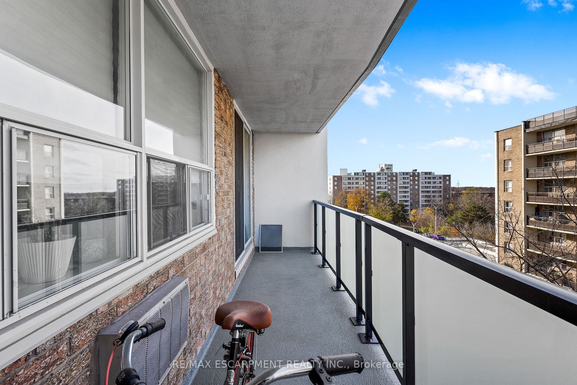 359 Geneva St, #702