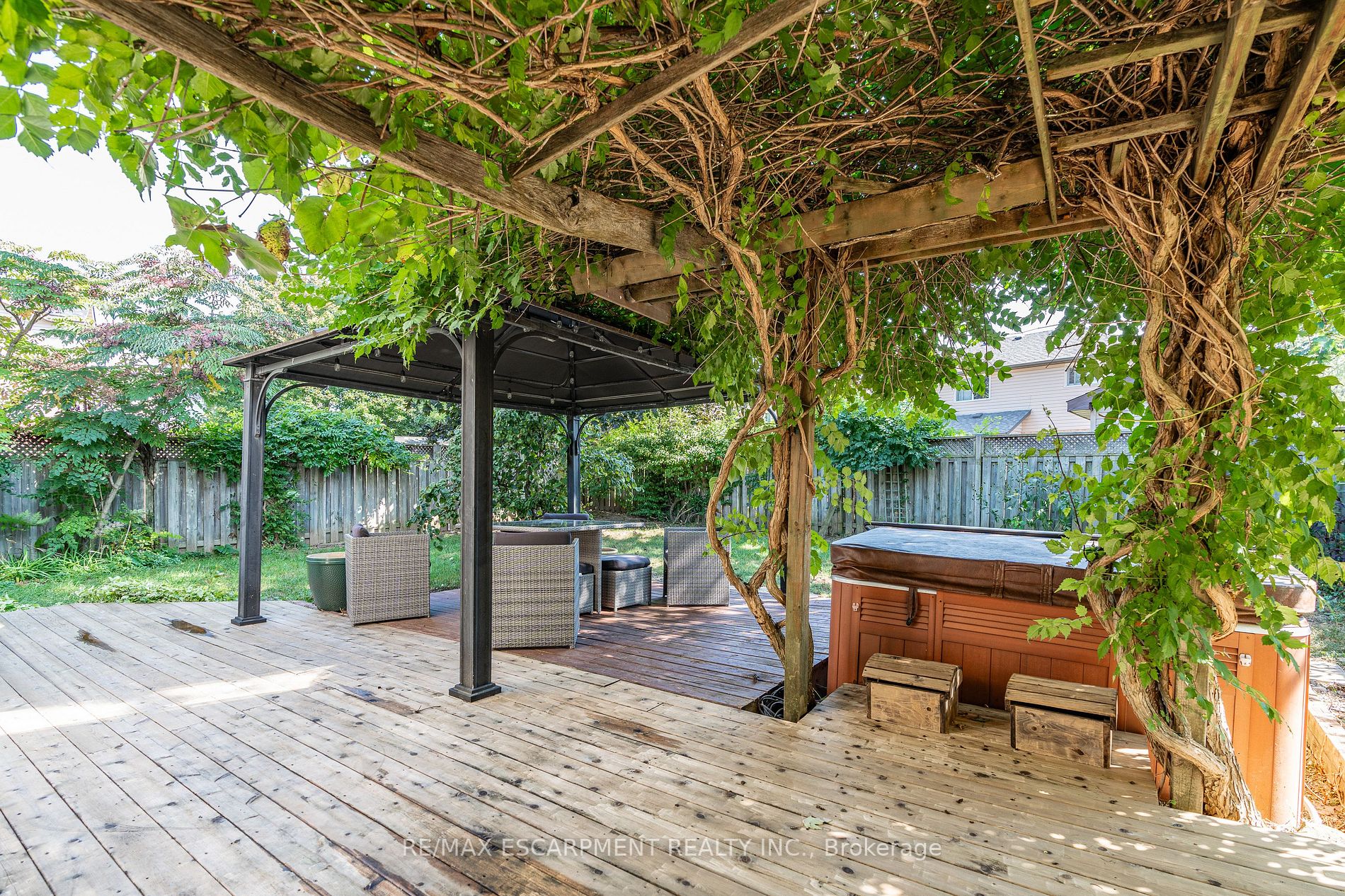 48 Chudleigh St