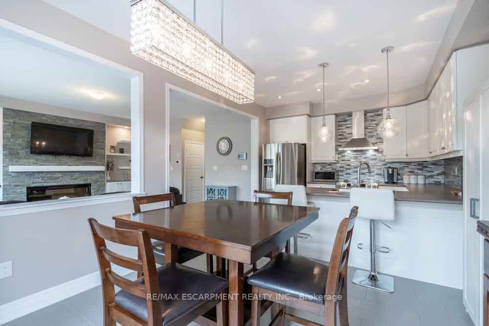68 Larry Cres
