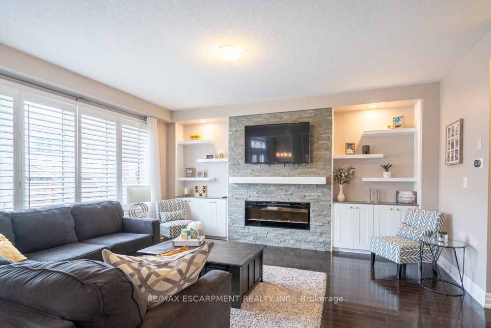 68 Larry Cres