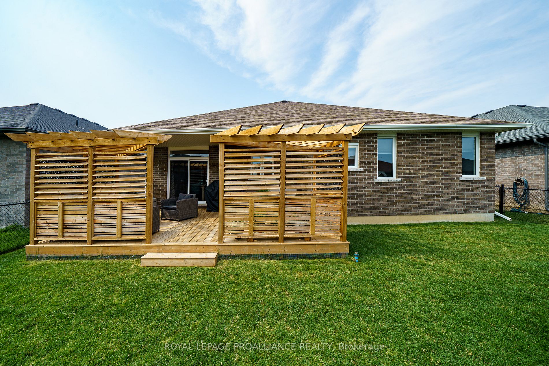 7 Bel Air Cres