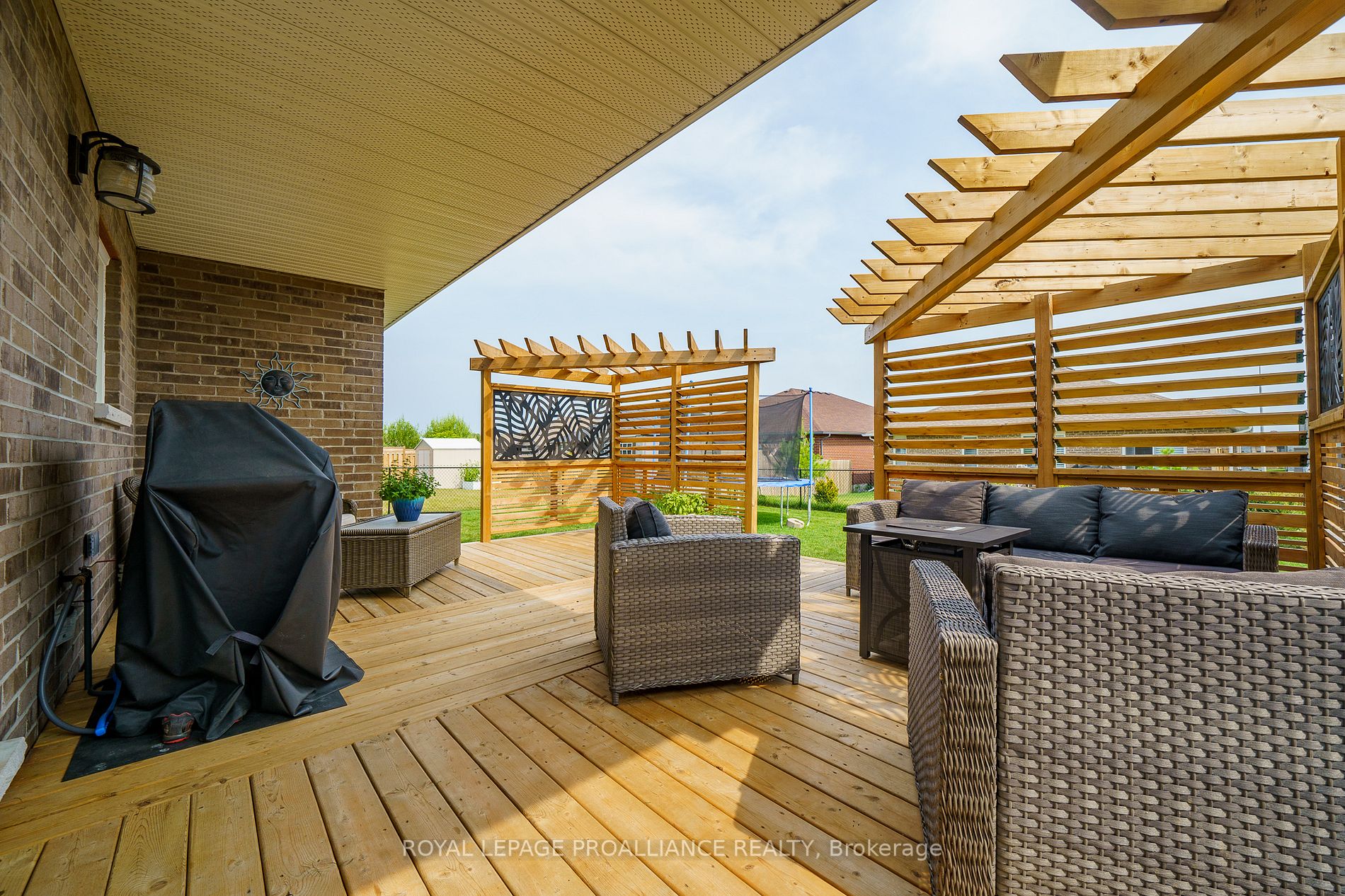 7 Bel Air Cres