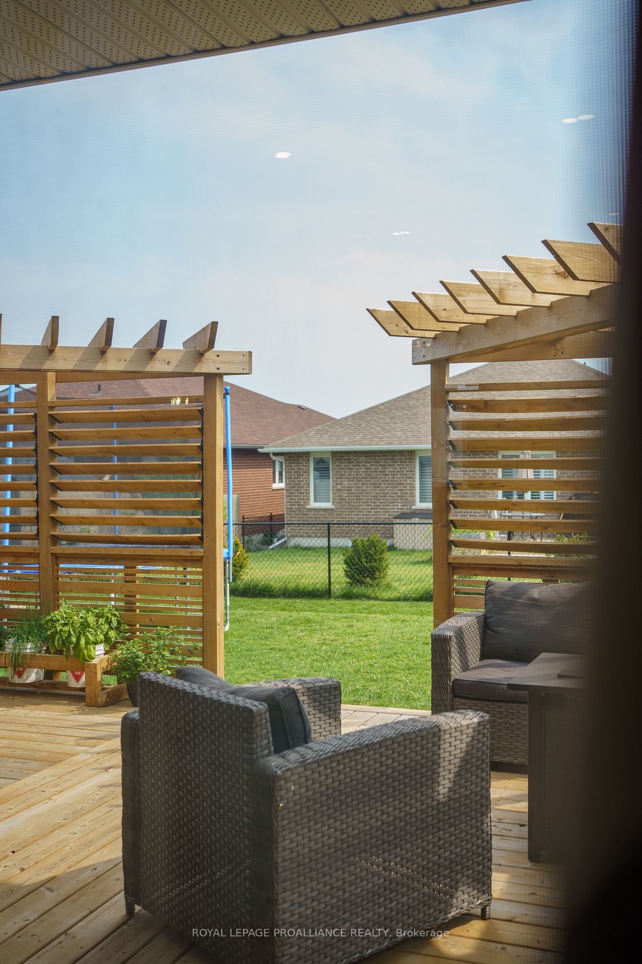 7 Bel Air Cres