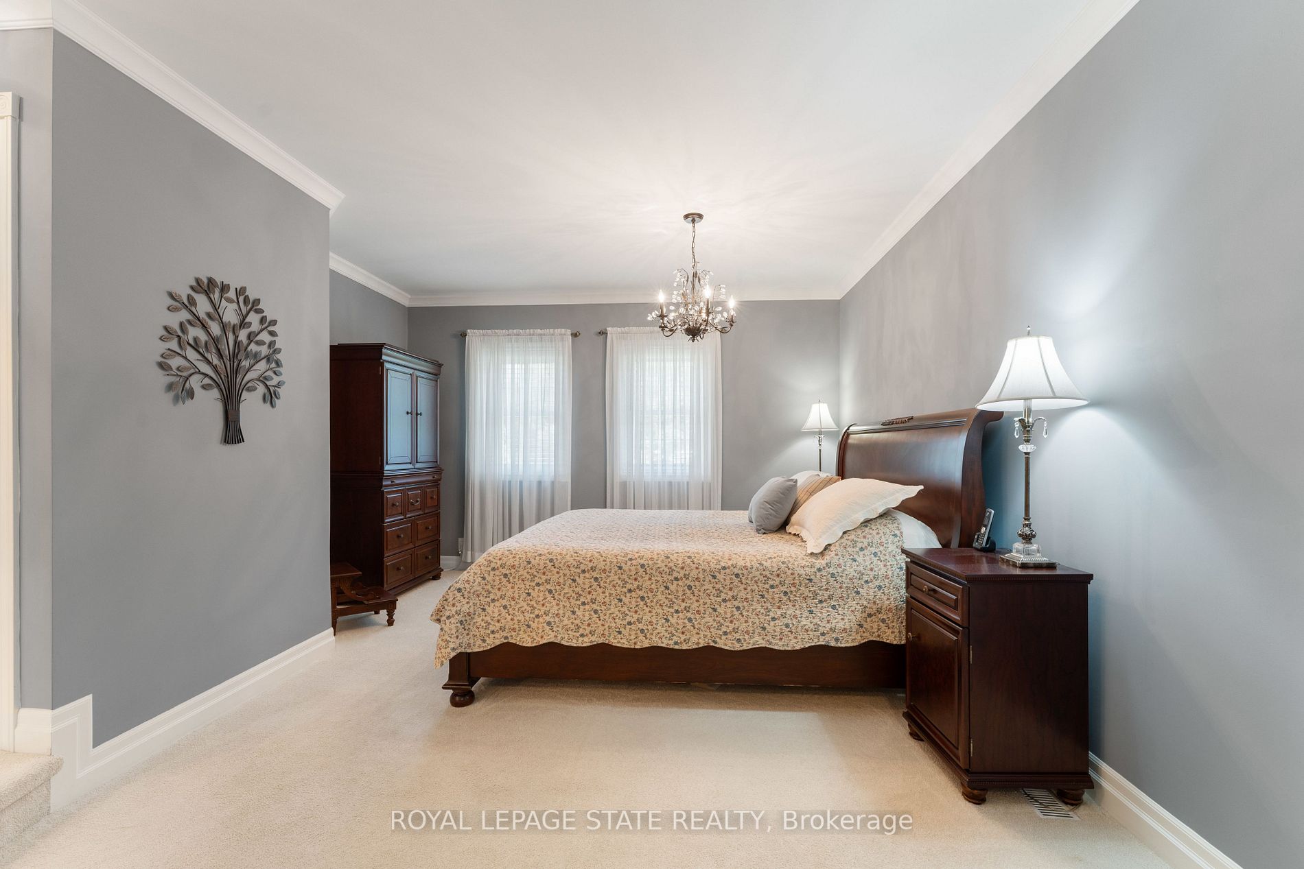 98 Hadley Drive