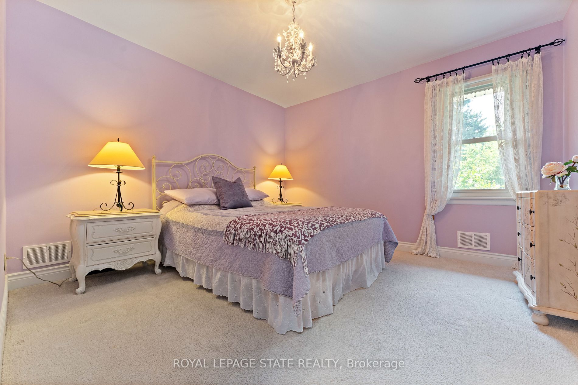 98 Hadley Drive