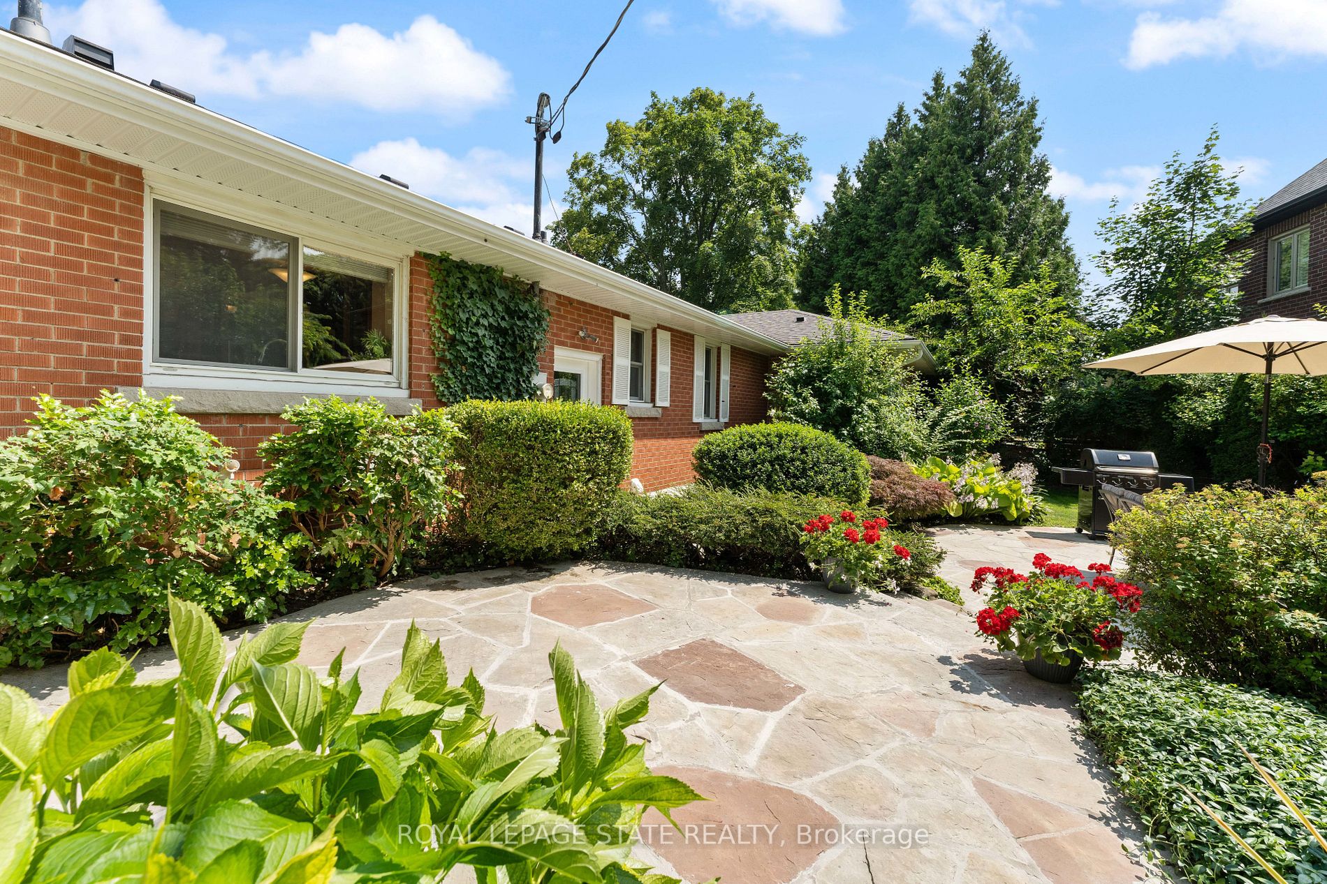 98 Hadley Drive