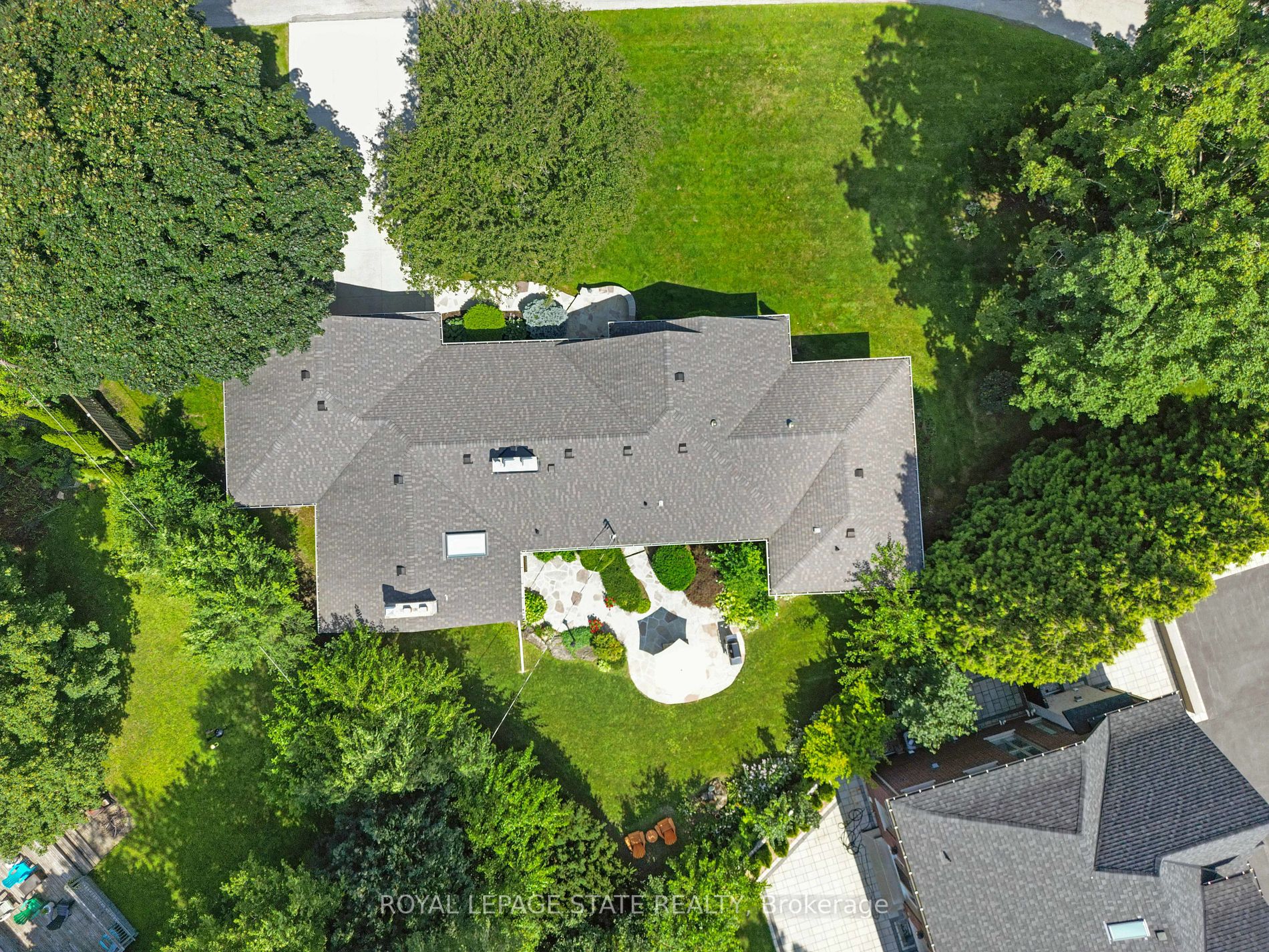 98 Hadley Drive