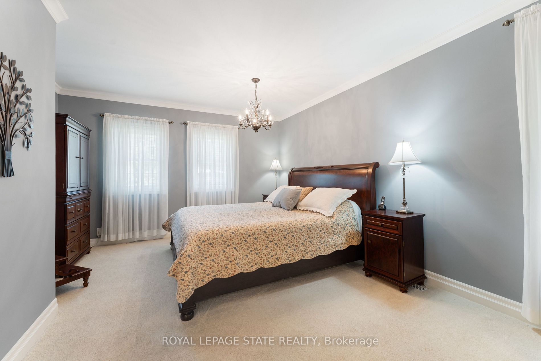 98 Hadley Drive