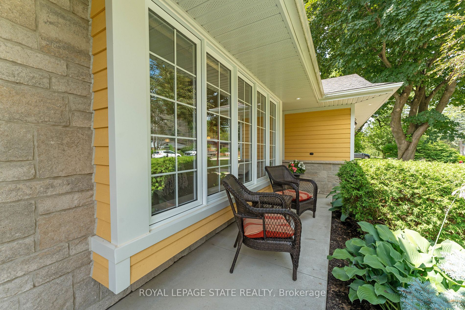 98 Hadley Drive