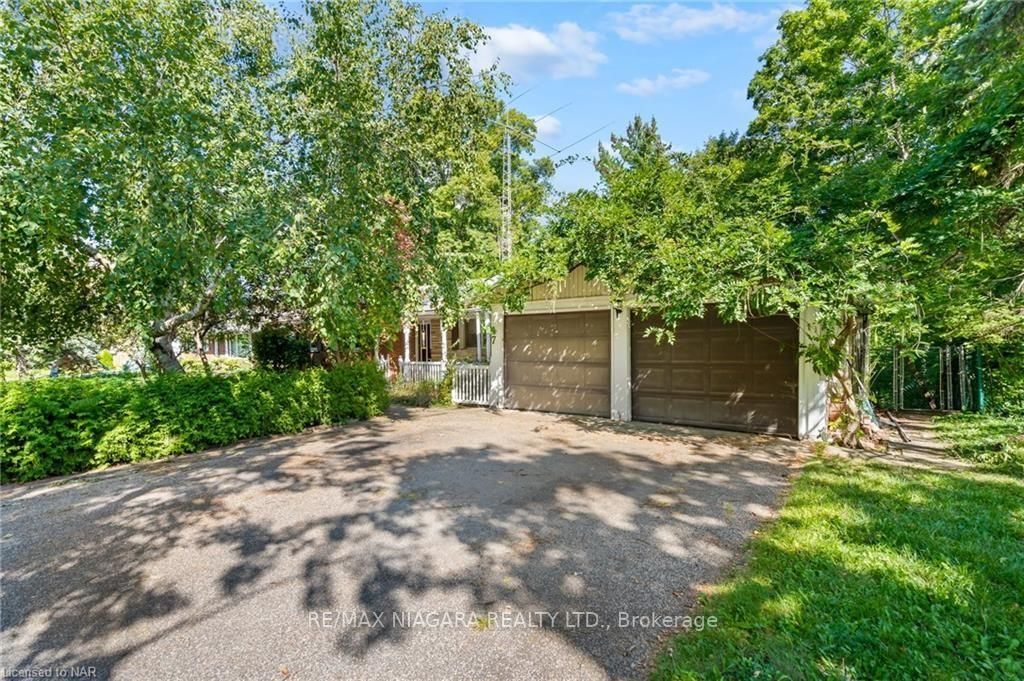 17 Allandale Dr