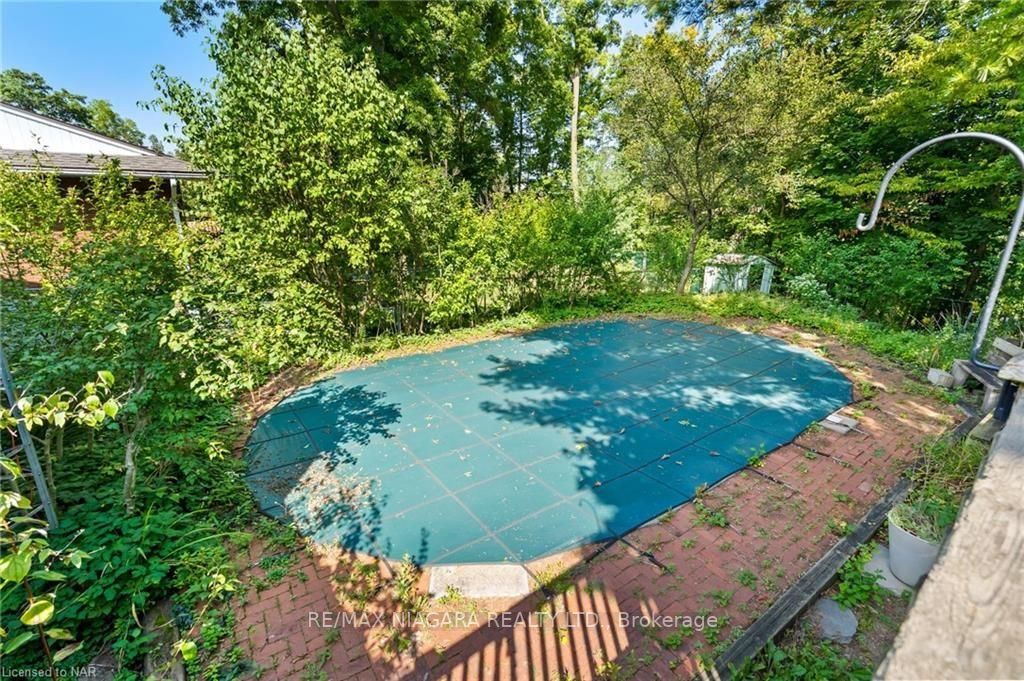 17 Allandale Dr
