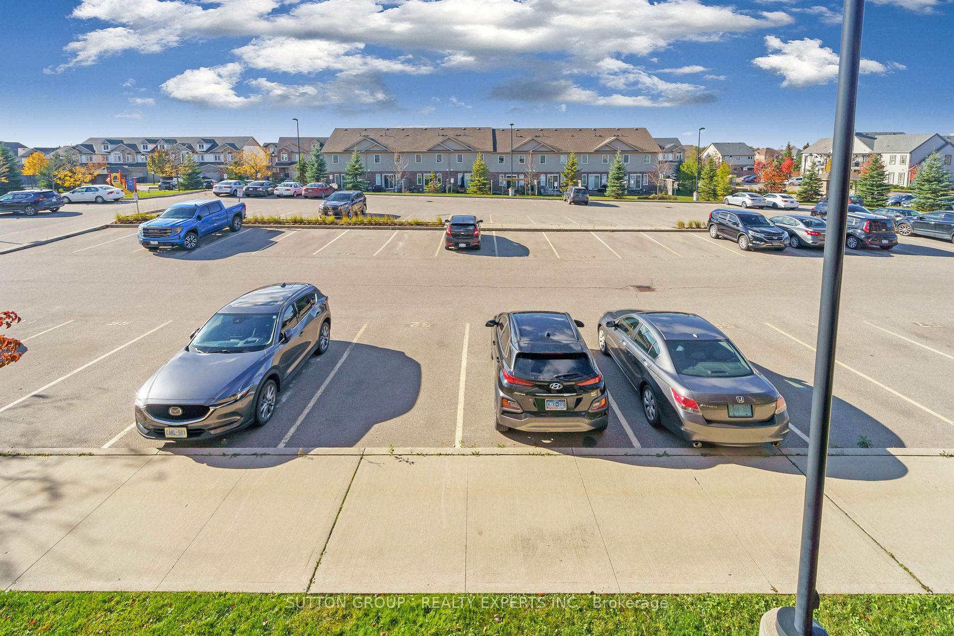67 Kingsbury Square E, #209
