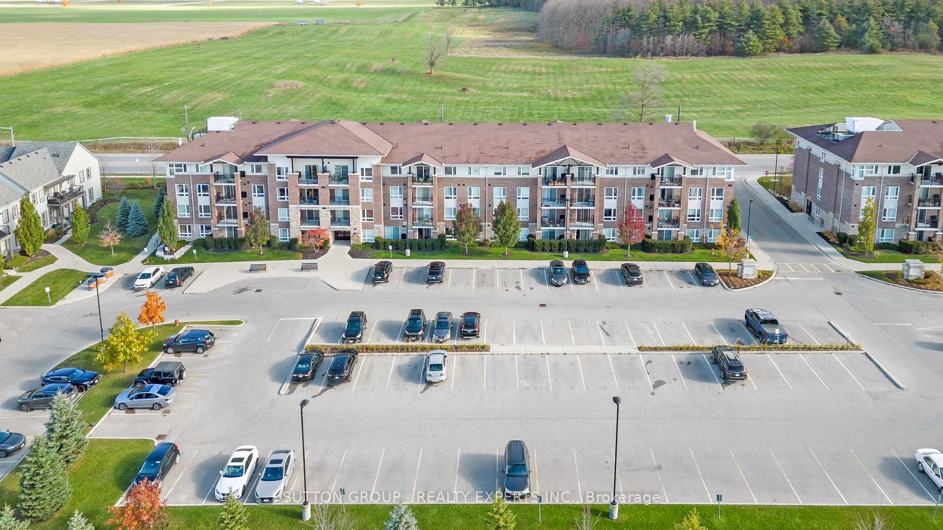 67 Kingsbury Square E, #209