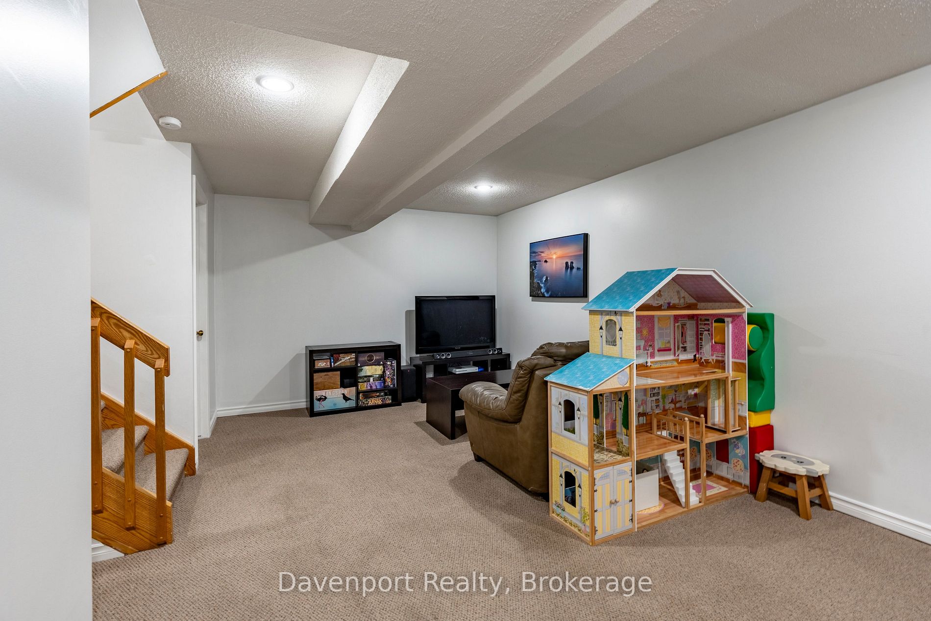 488 Beechwood Dr, #3