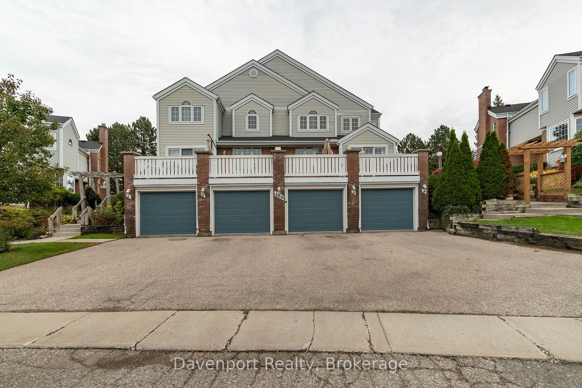 488 Beechwood Dr, #3
