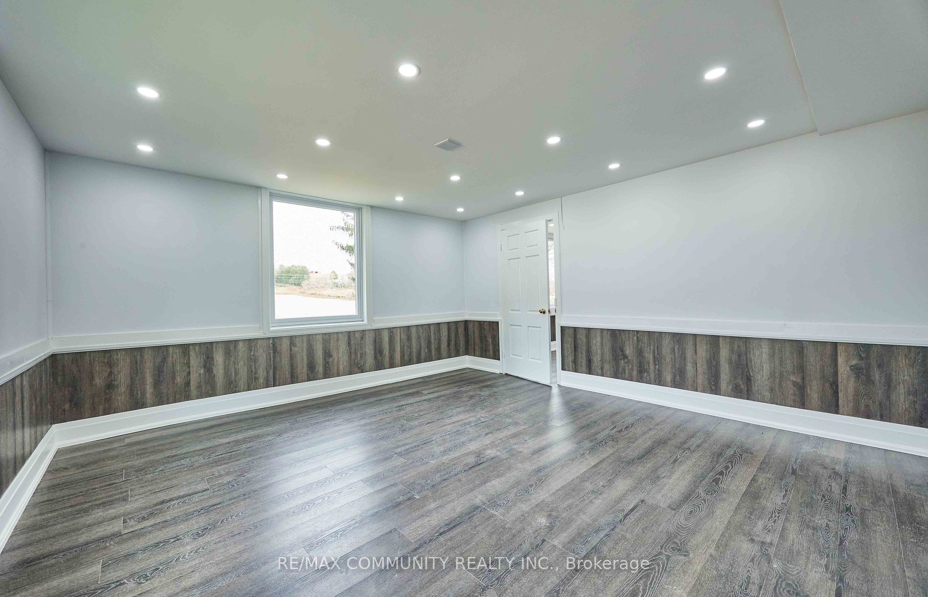 6040 Jamieson Rd