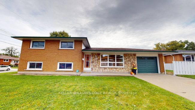 25 Parklands Drive