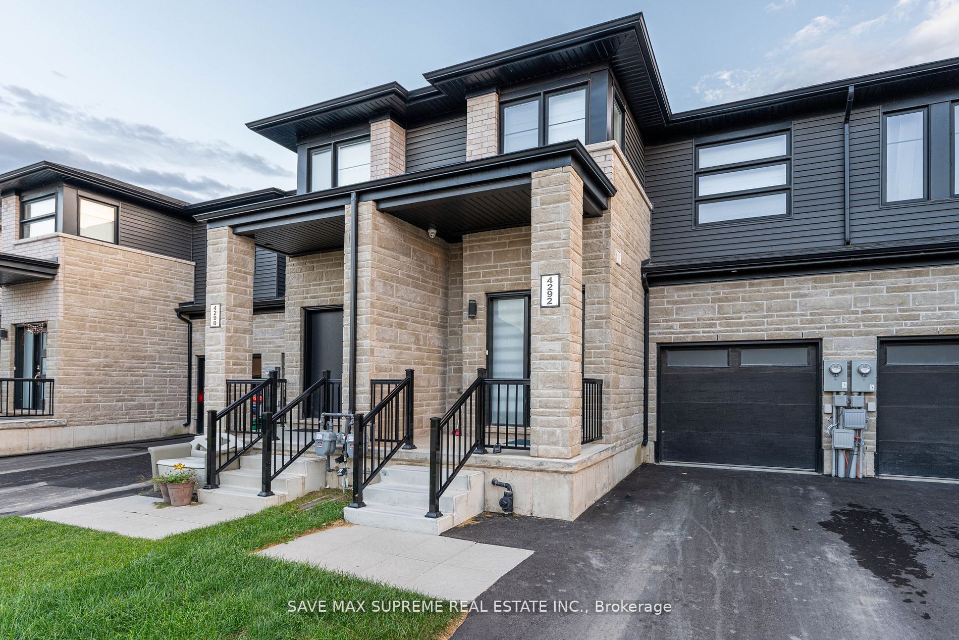 4292 Shuttleworth Dr