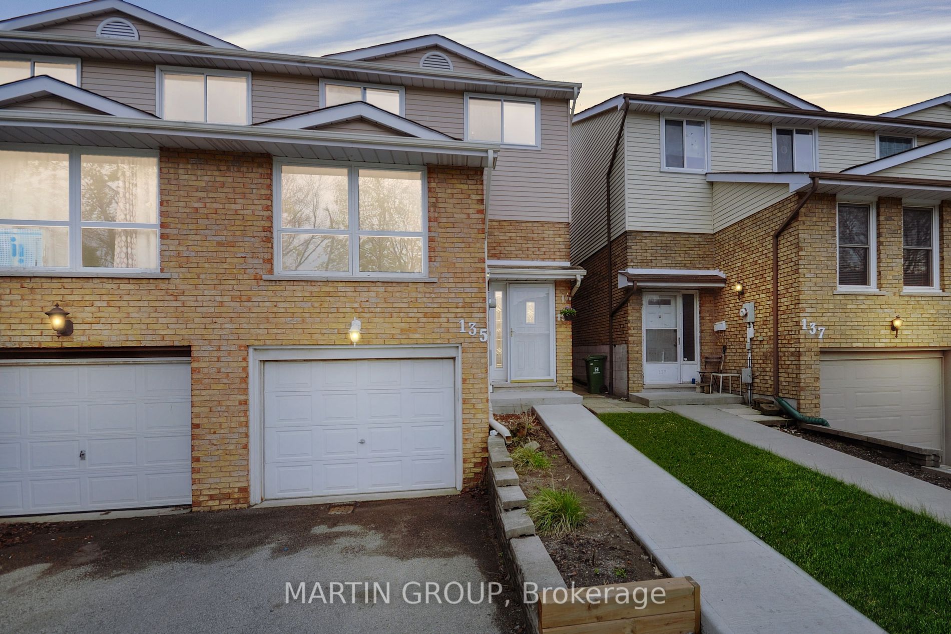 135 AYLMER Crescent