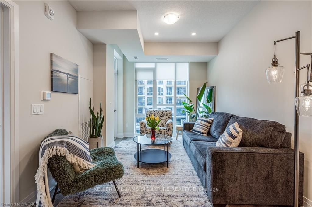 16 Concord Pl, #452