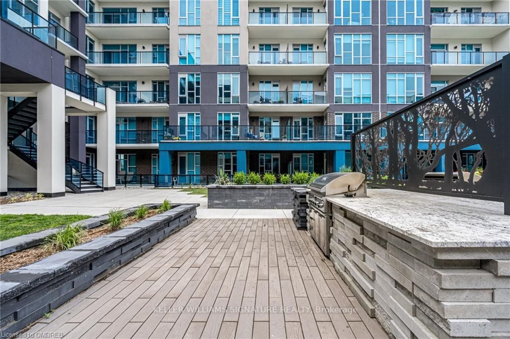 16 Concord Pl, #452
