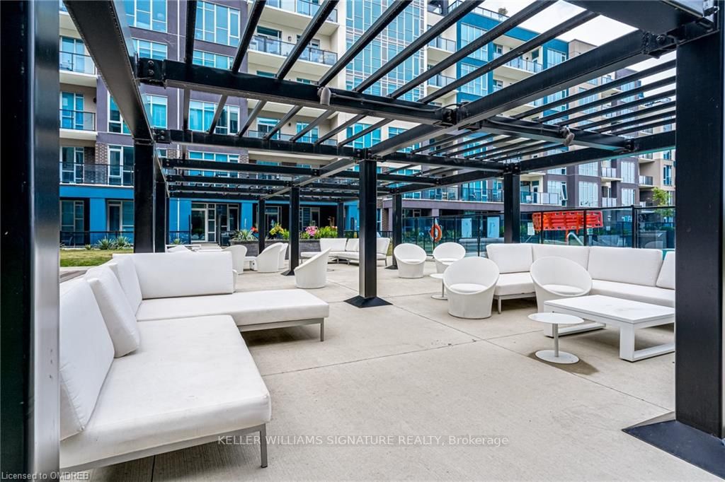 16 Concord Pl, #452