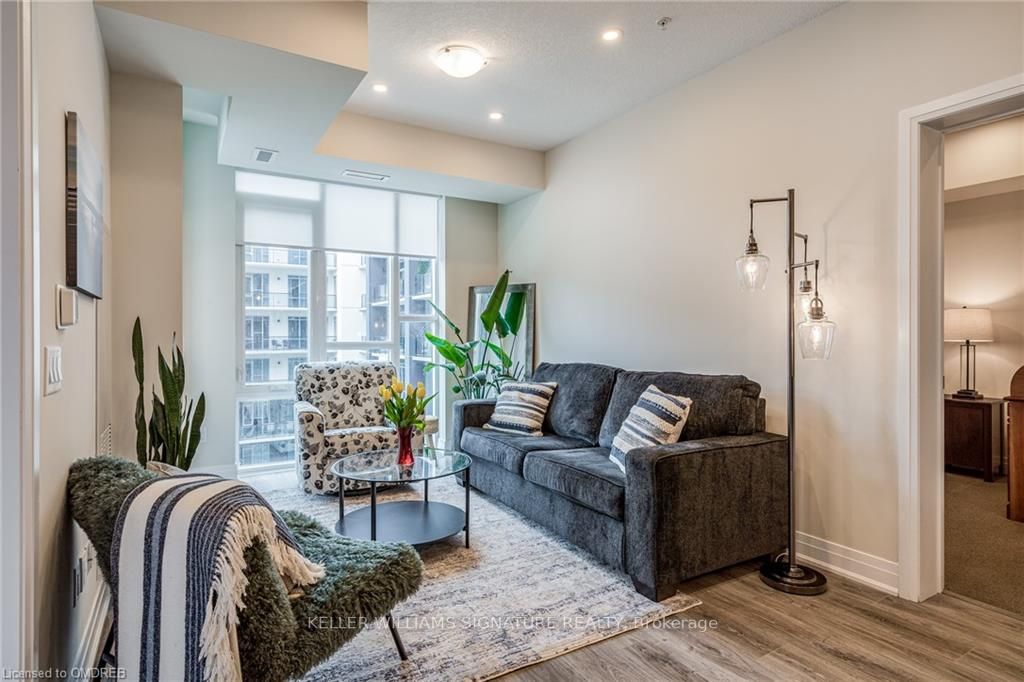 16 Concord Pl, #452