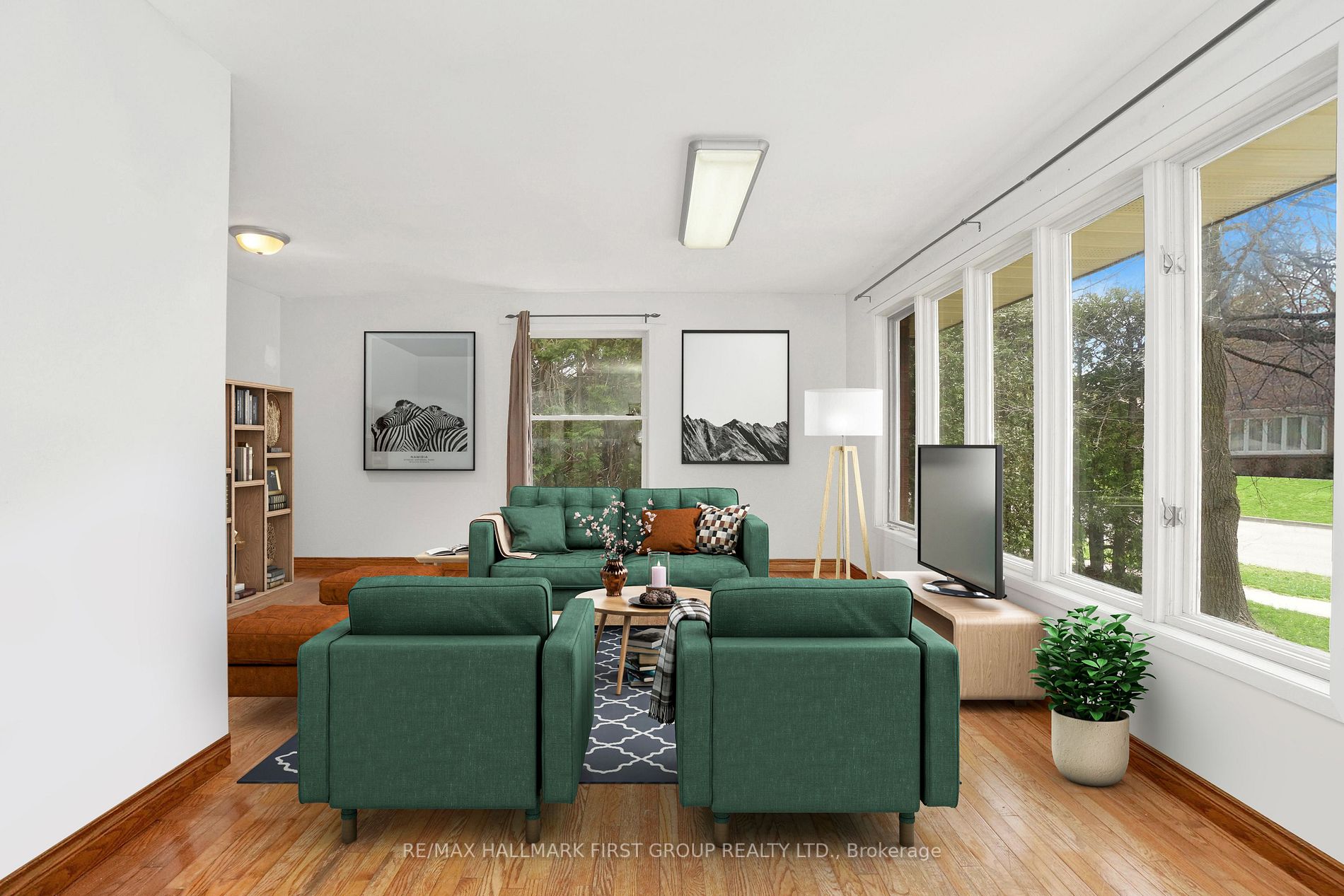 10 Croft St