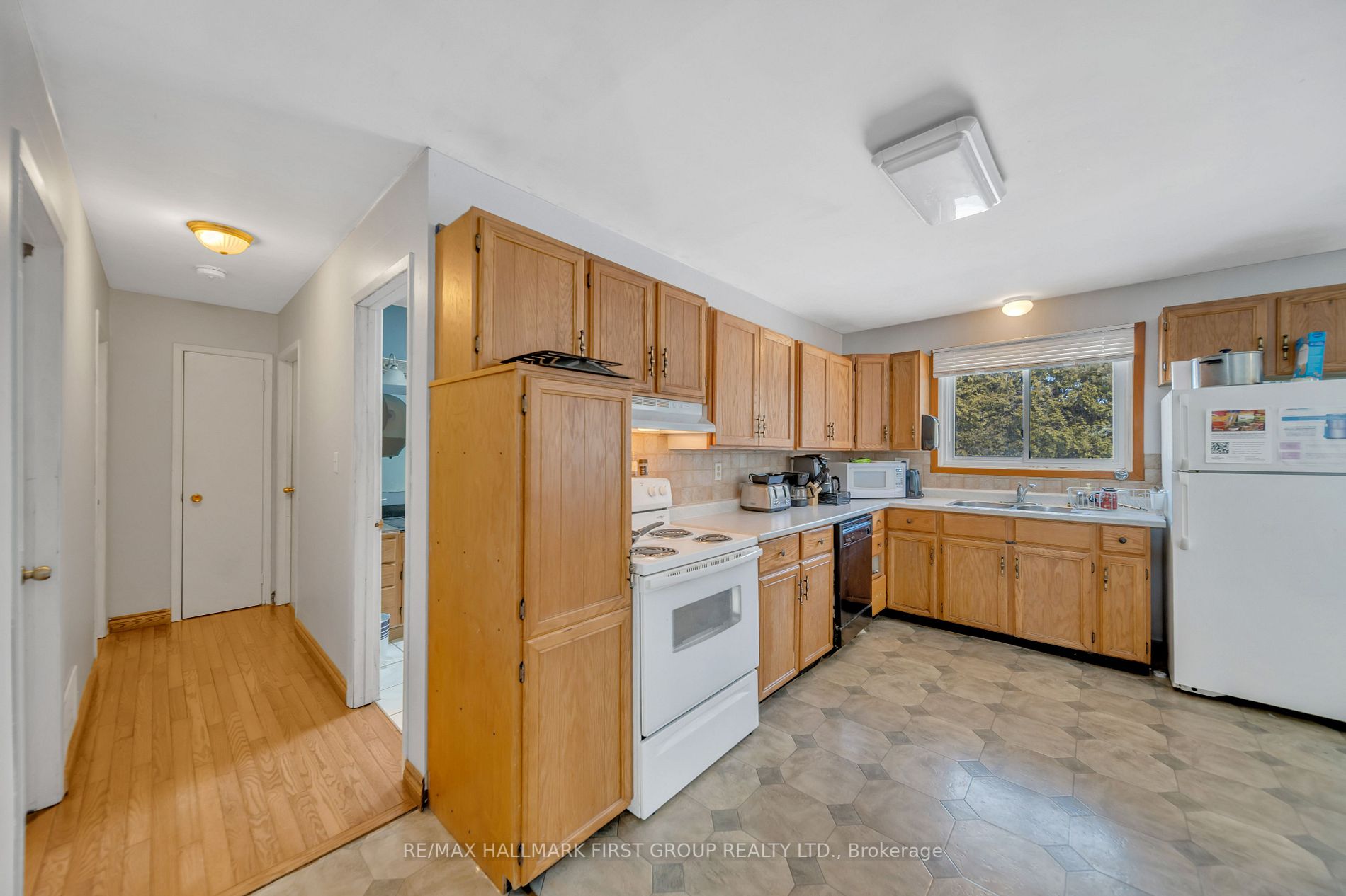 10 Croft St