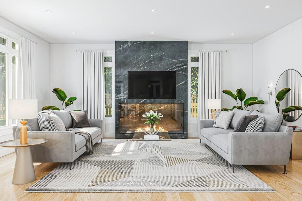 31 Velvet Crt