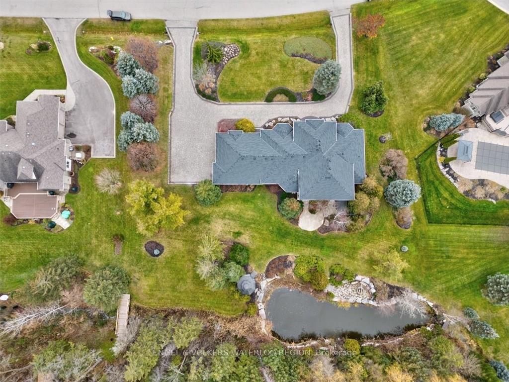 1194 Hunt Club Road