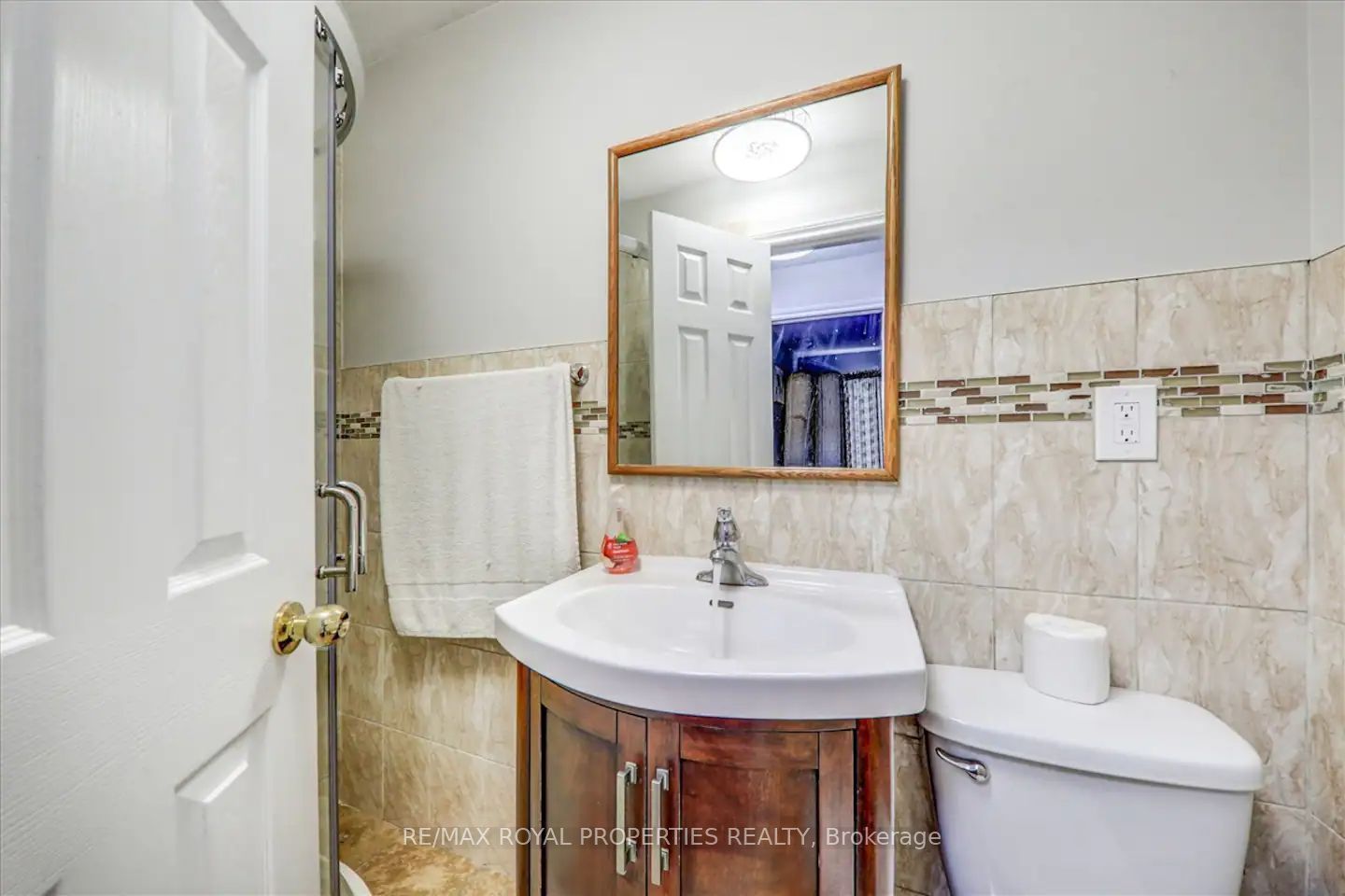 34 Robinson Avenue