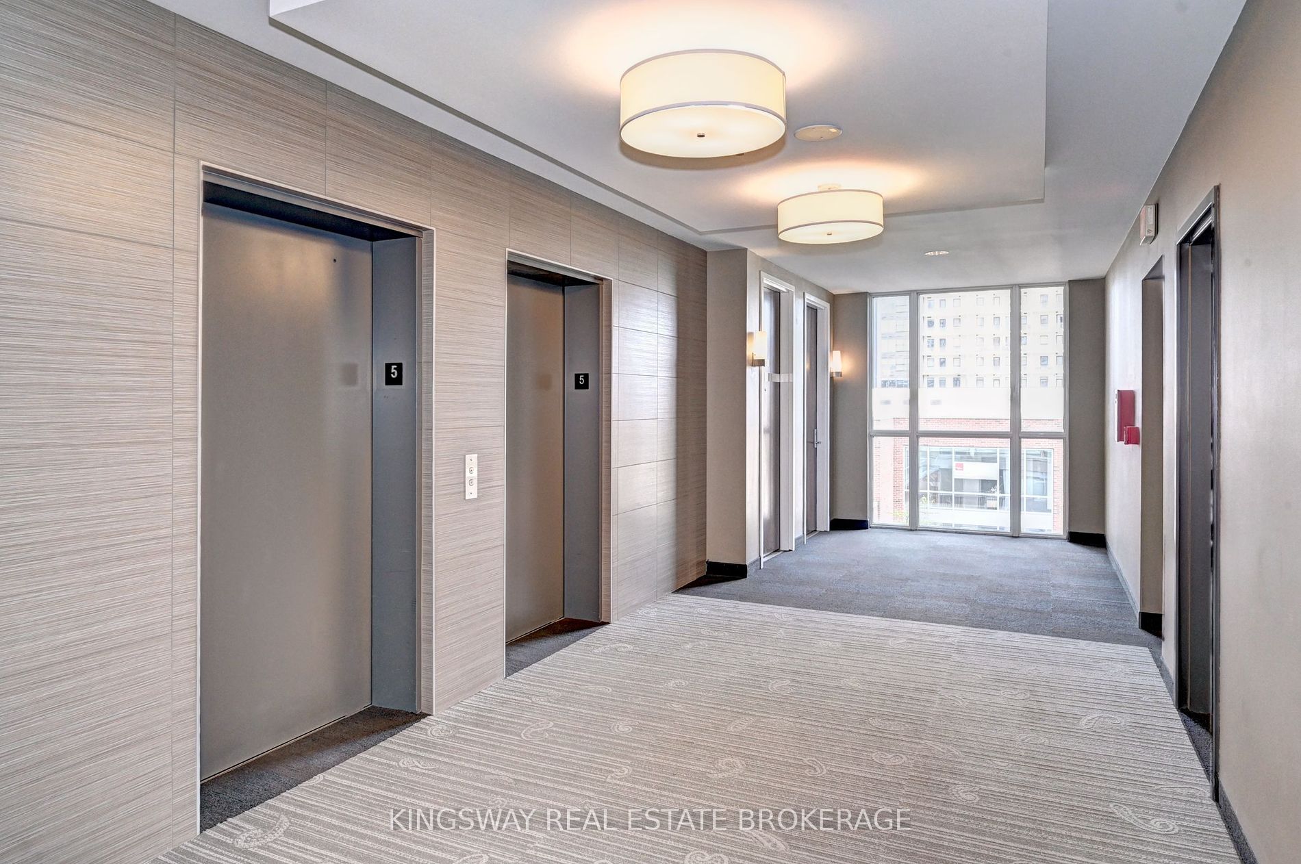 191 King St S, #512