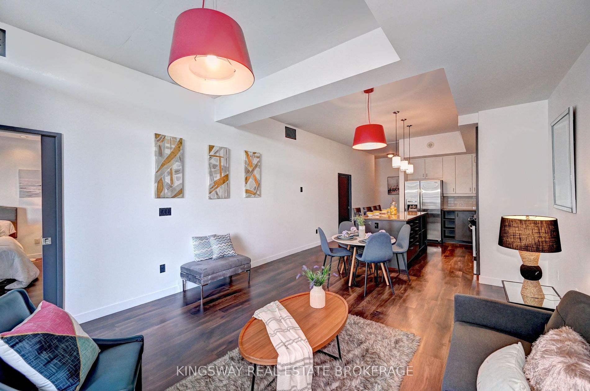191 King St S, #512