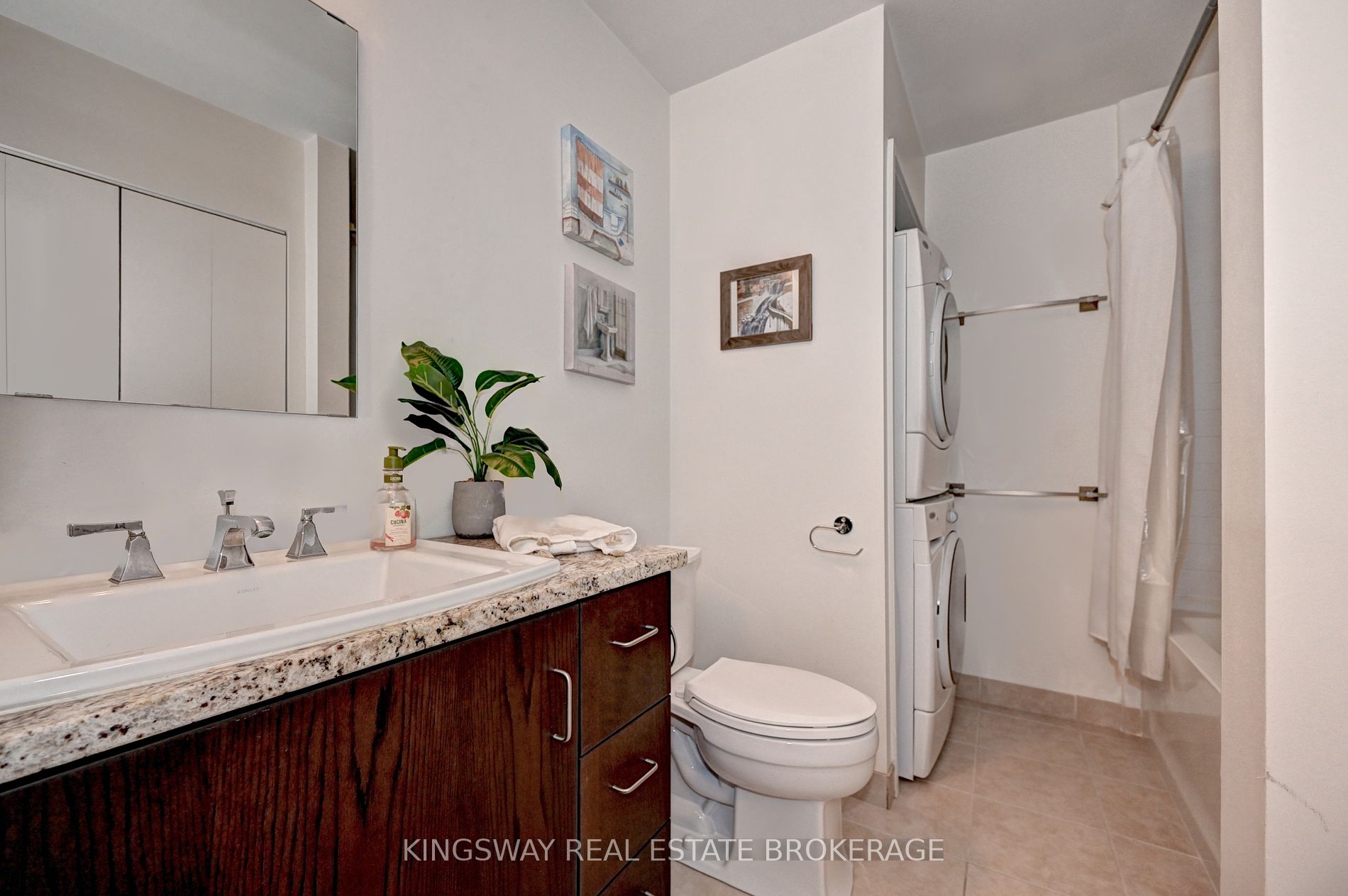 191 King St S, #512